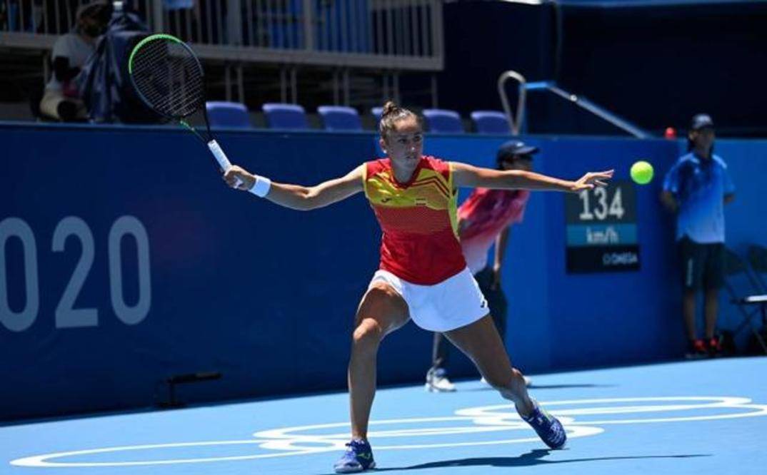 方面也低调 方面也低调